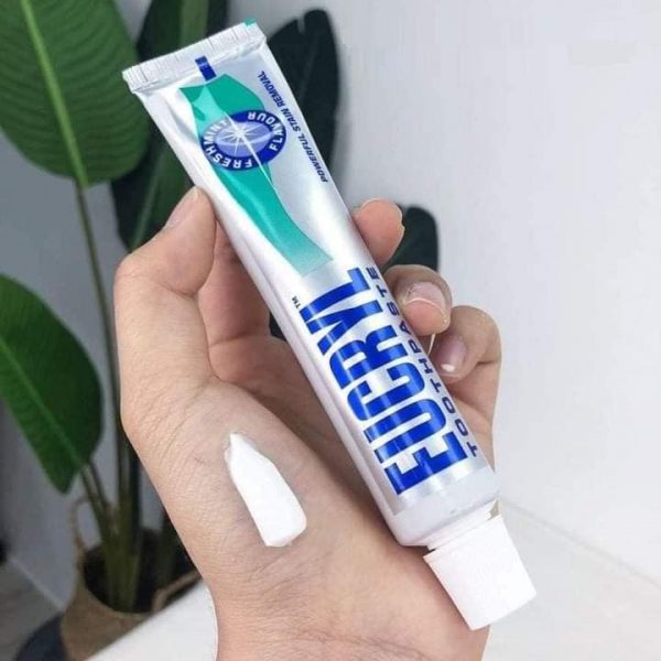 Kem Đánh Trắng Răng Eucryl Toothpaste Freshmint